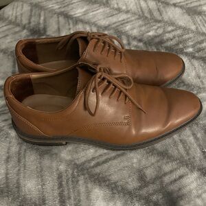 Brown dress shoes